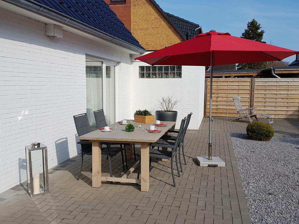 Dat Witte Hus 1 Busum Exterior photo